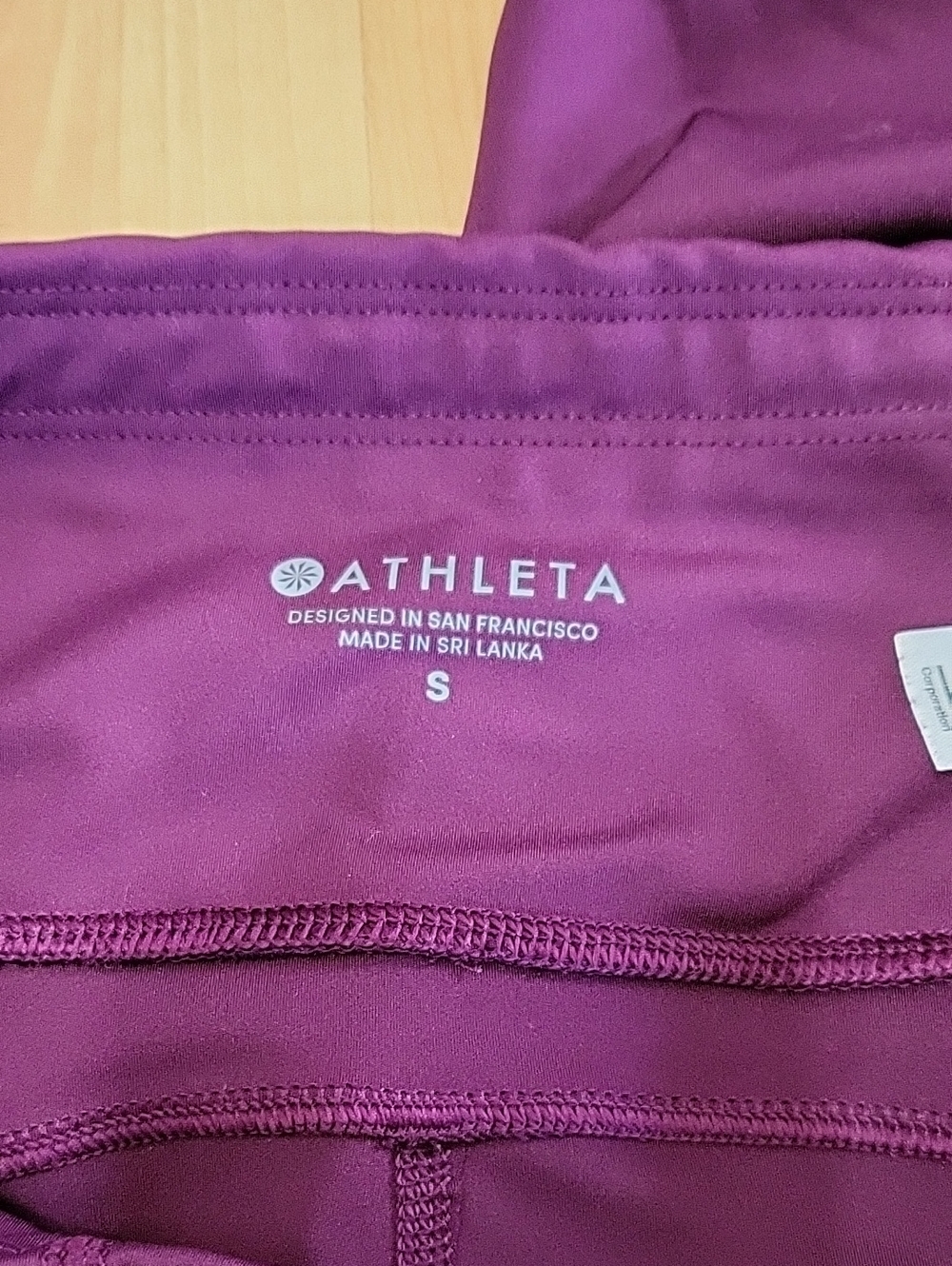Athleta Salutation Stash Deep Plum High Rise 7/8 Leggings Small - Picture 7 of 15
